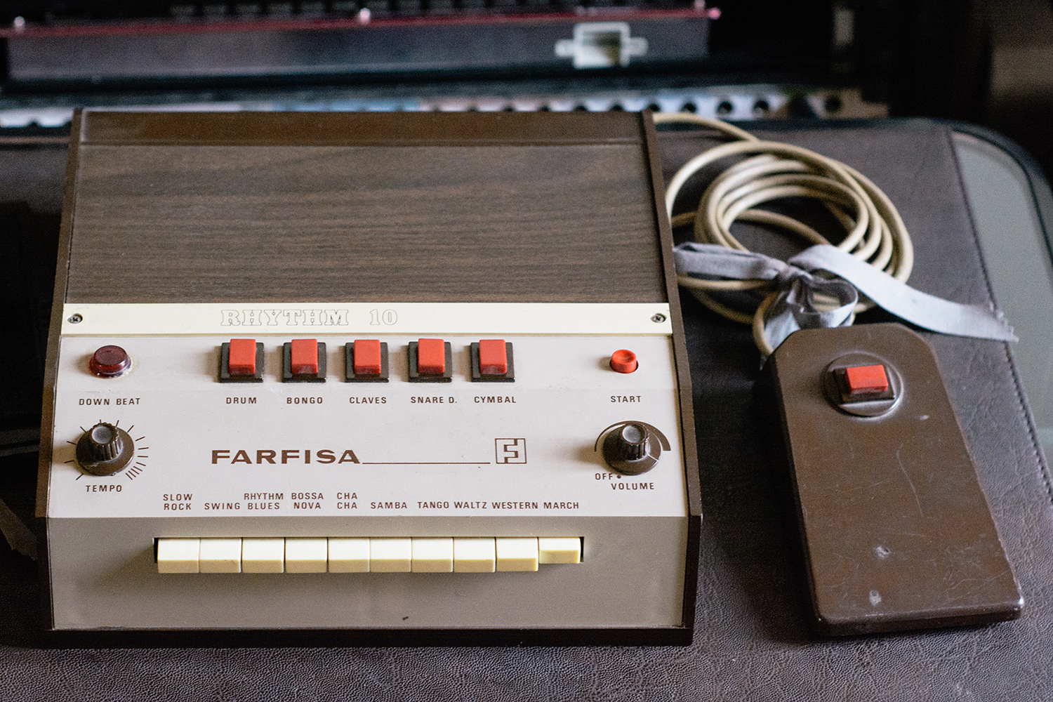 Farfisa clearance drum machine