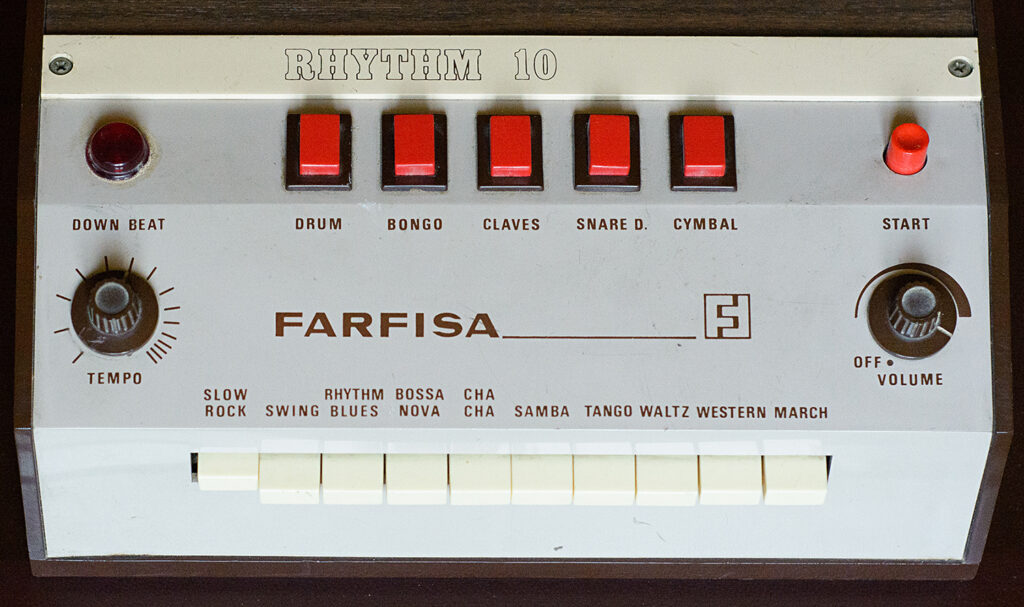 Farfisa Rhythm 10